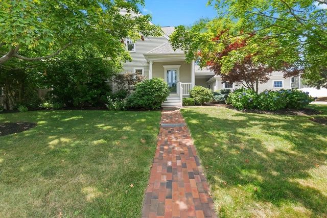 174 State St 1, Newburyport, MA 01950