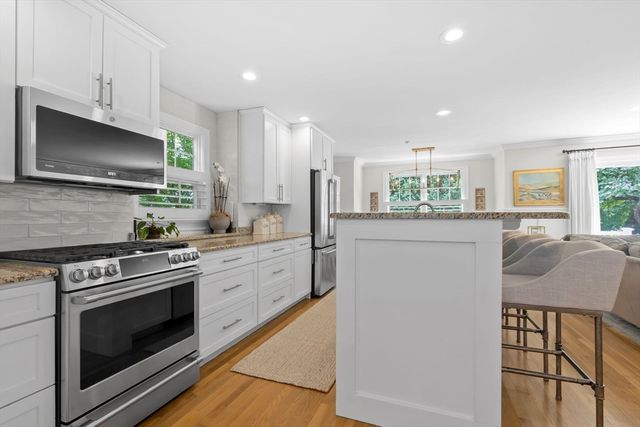 174 State St 1, Newburyport, MA 01950