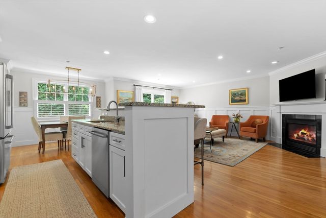 174 State St 1, Newburyport, MA 01950
