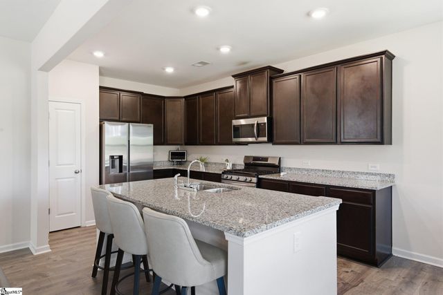 108 Ashborne Lane, Simpsonville, SC 29681