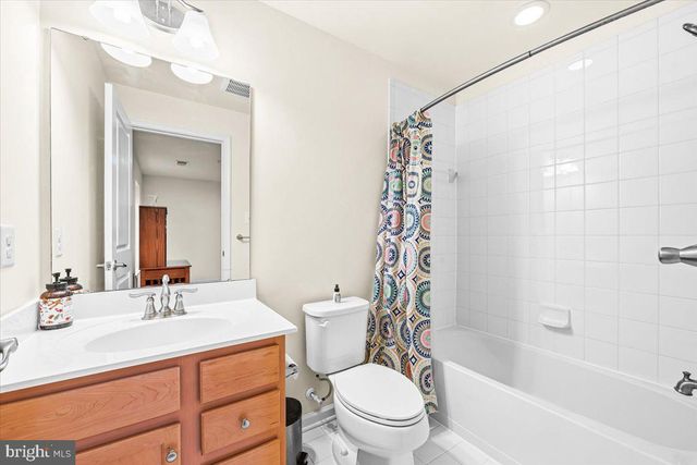 9137 LANDON HOUSE LN, Frederick, MD 21704