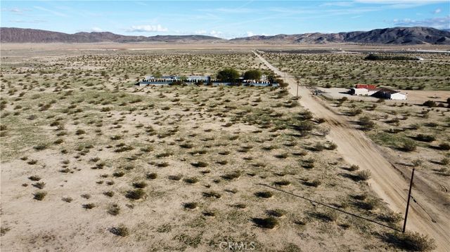 5 Sunflower Road, Joshua Tree, CA 92252