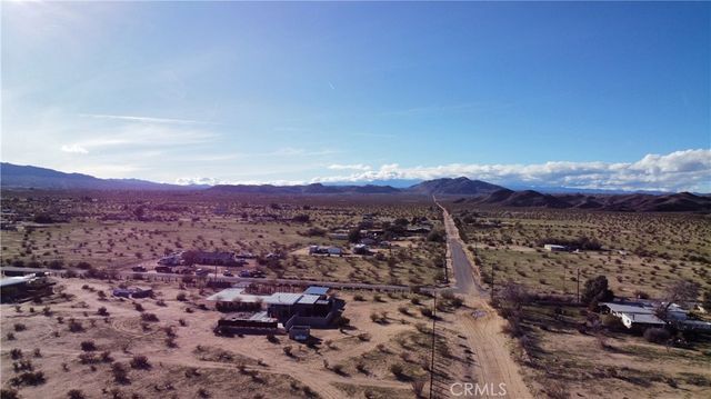 5 Sunflower Road, Joshua Tree, CA 92252