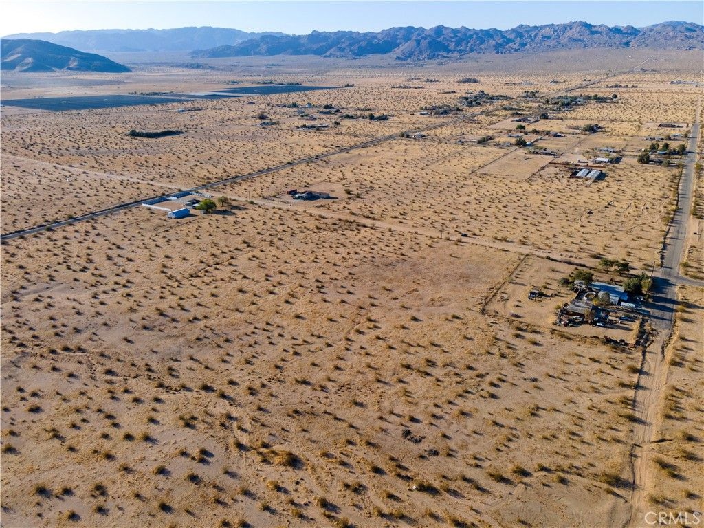 5 Sunflower Road, Joshua Tree, CA 92252