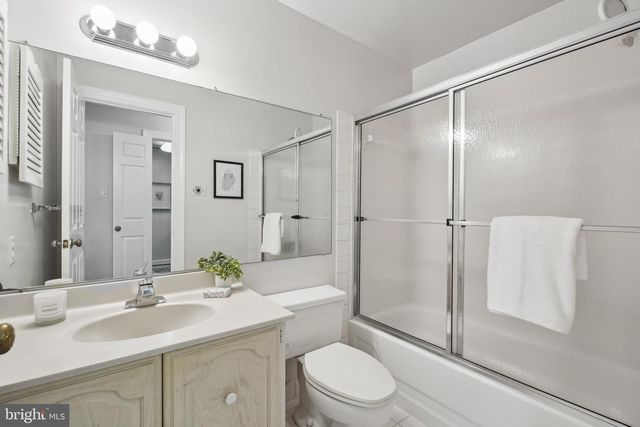 414 3RD ST SE, Washington, DC 20003