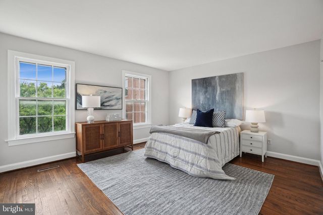 414 3RD ST SE, Washington, DC 20003