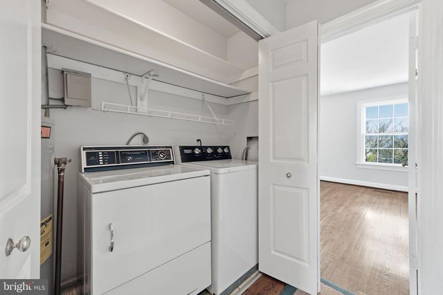 414 3RD ST SE, Washington, DC 20003