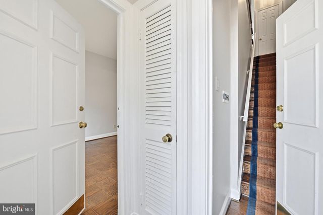 414 3RD ST SE, Washington, DC 20003