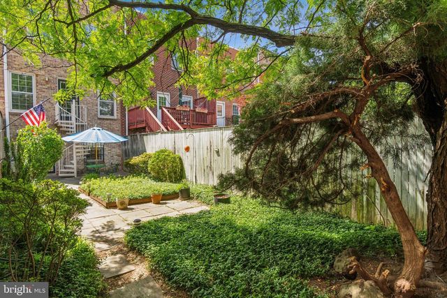 414 3RD ST SE, Washington, DC 20003