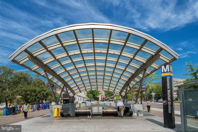 414 3RD ST SE, Washington, DC 20003