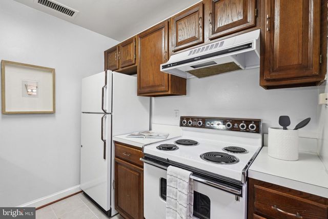 414 3RD ST SE, Washington, DC 20003