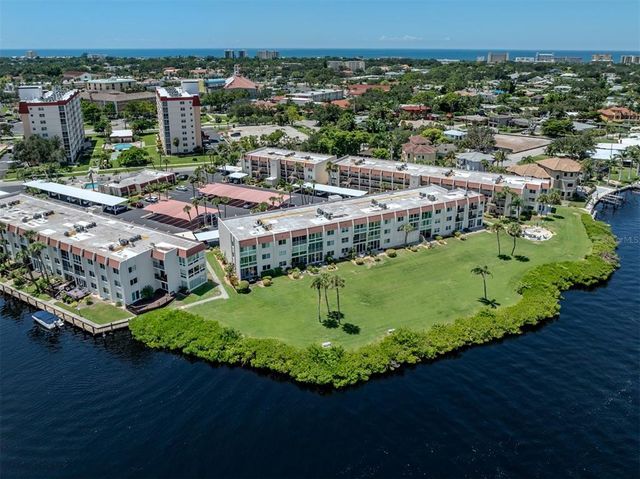 250 SANTA MARIA STREET 121, Venice, FL 34285