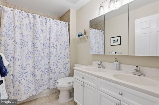 1600 CLYDESDALE, Yardley, PA 19067