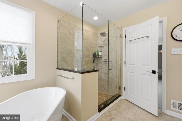 1600 CLYDESDALE, Yardley, PA 19067