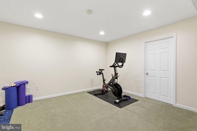 1600 CLYDESDALE, Yardley, PA 19067