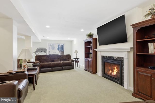 1600 CLYDESDALE, Yardley, PA 19067