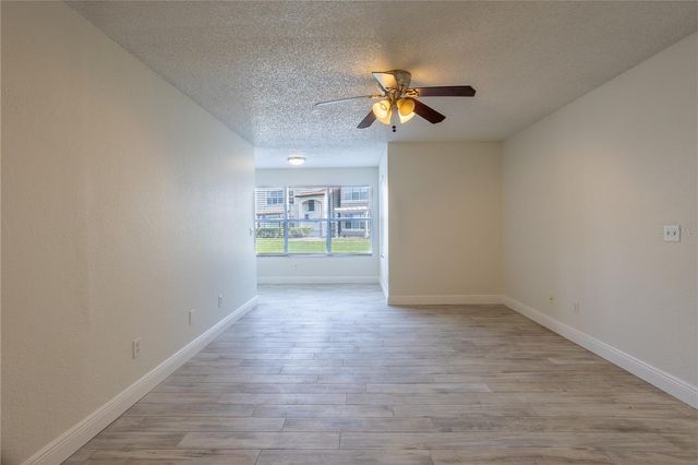 5156 CONROY ROAD 16, Orlando, FL 32811