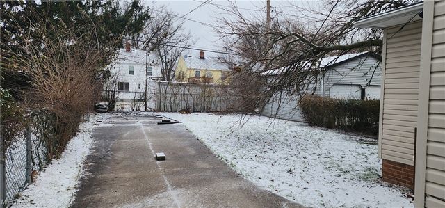 17418 Biltmore Avenue, Cleveland, OH 44128