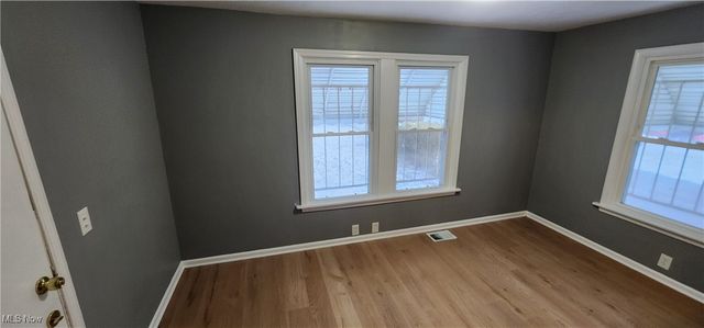 17418 Biltmore Avenue, Cleveland, OH 44128