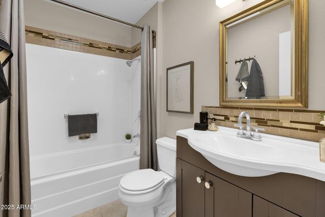 10547 W COGGINS Drive, Sun City, AZ 85351