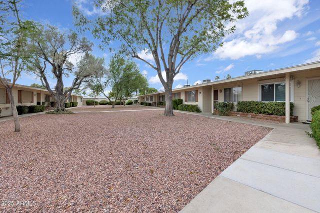 10547 W COGGINS Drive, Sun City, AZ 85351