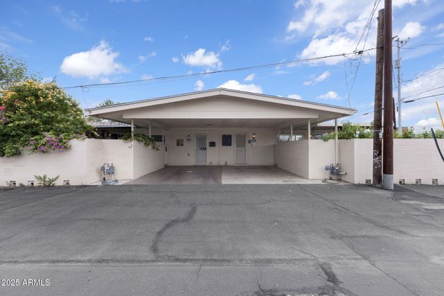 10547 W COGGINS Drive, Sun City, AZ 85351