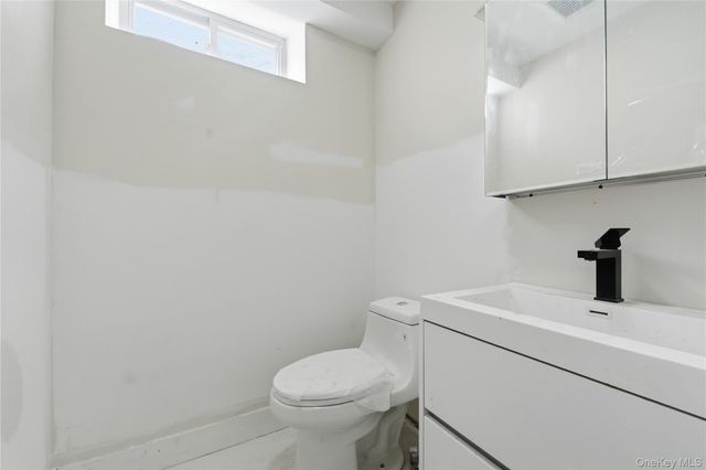 137-08 218th Street, Laurelton, NY 11413