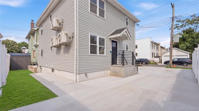 137-08 218th Street, Laurelton, NY 11413