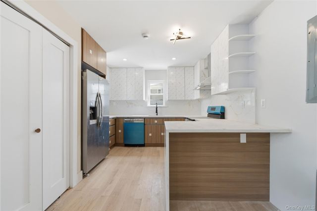 137-08 218th Street, Laurelton, NY 11413