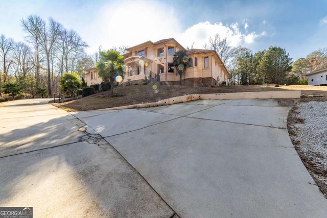 3135 Juhan Road, Stone Mountain, GA 30087