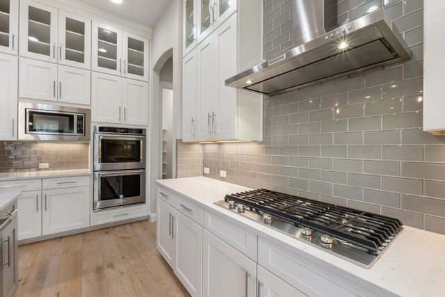 10709 Lavon BND, Austin, TX 78717