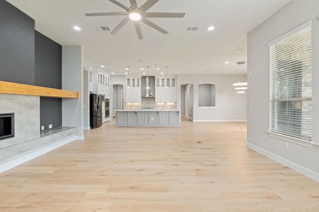 10709 Lavon BND, Austin, TX 78717