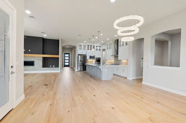 10709 Lavon BND, Austin, TX 78717