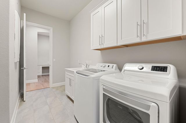 10709 Lavon BND, Austin, TX 78717