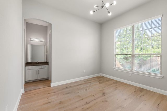 10709 Lavon BND, Austin, TX 78717