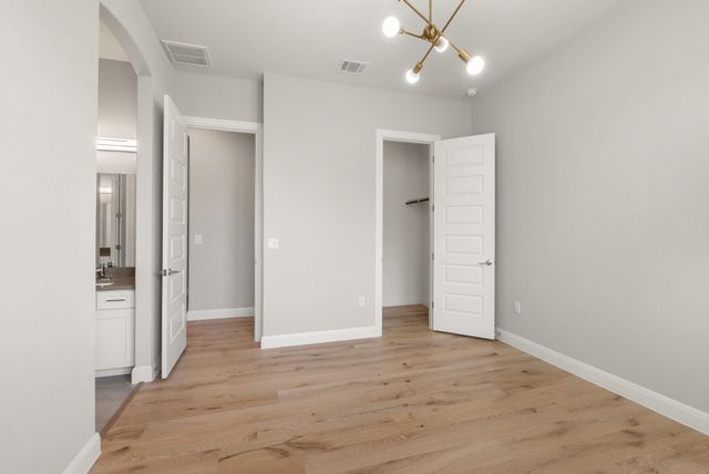 10709 Lavon BND, Austin, TX 78717