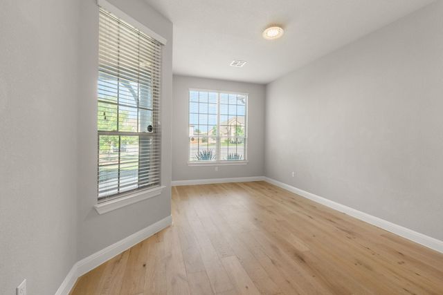 10709 Lavon BND, Austin, TX 78717