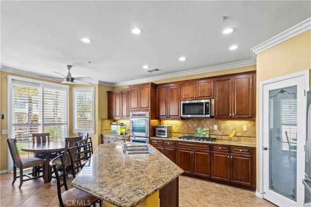 5031 Cottontail, Fontana, CA 92336