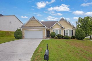 8900 Crestview Circle, Union City, GA 30291