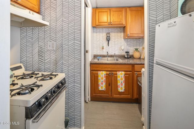 70 Willett Street, Albany, NY 12210