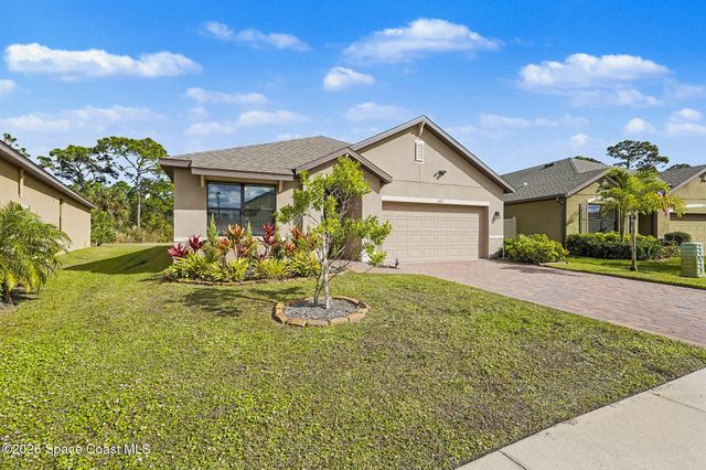 543 Old Country Road SE, Palm Bay, FL 32909