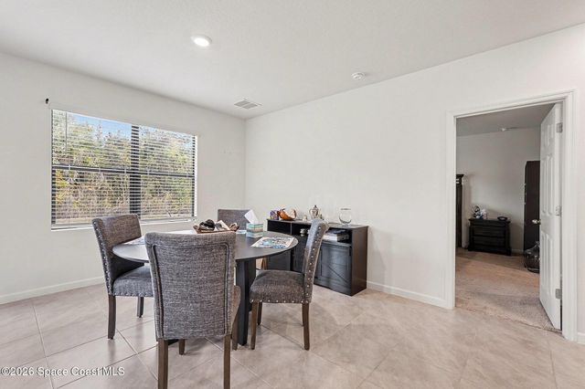 543 Old Country Road SE, Palm Bay, FL 32909