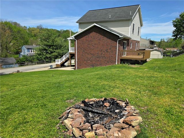 153 Sherman Ave, Etna, PA 15223