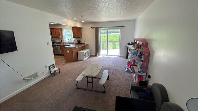 153 Sherman Ave, Etna, PA 15223