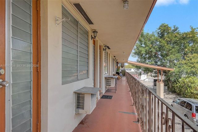 60 NW 79th St 23, Miami, FL 33150