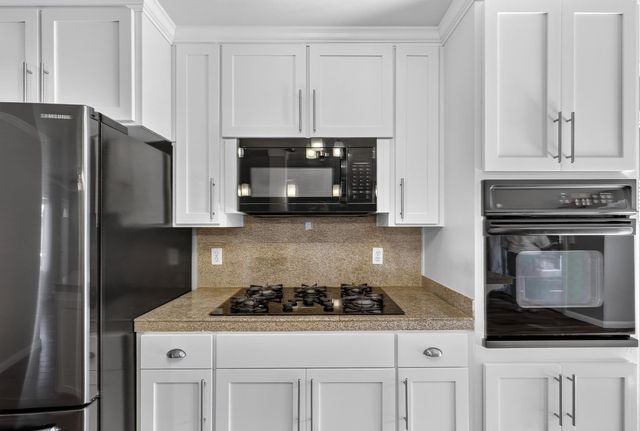 115 Elena Ct, Turlock, CA 95380