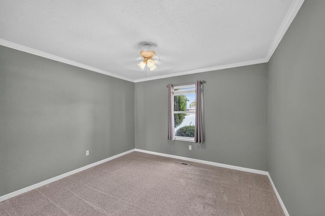 115 Elena Ct, Turlock, CA 95380