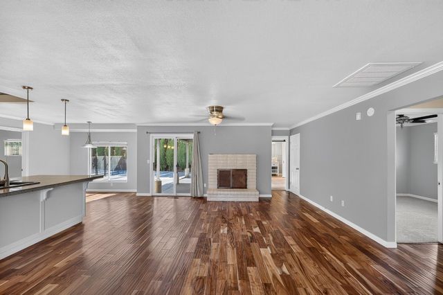 115 Elena Ct, Turlock, CA 95380
