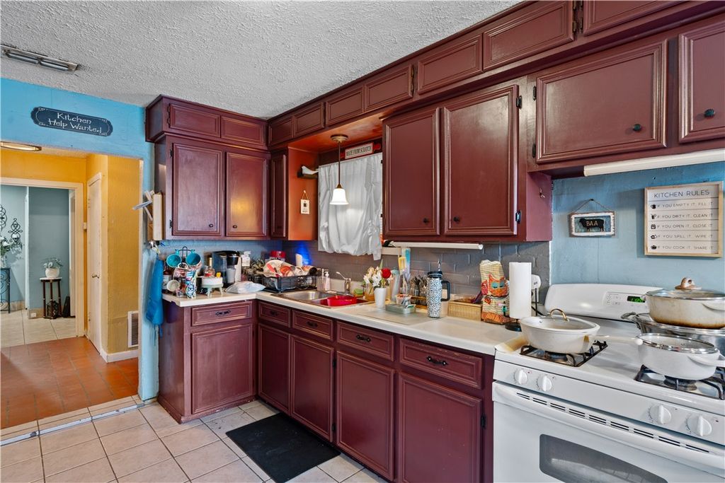 1506 Devon Dr, Corpus Christi, TX 78415 — photo 5