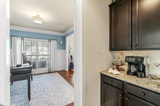 27 Laurelhart Lane, Simpsonville, SC 29681